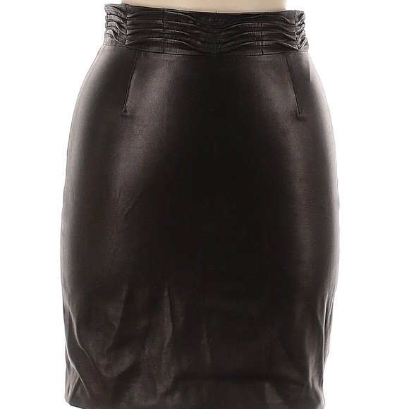 L’Agence Black Leather Skirt Size 4 EUC Genuine Leather Silk Lining - Picture 1 of 7